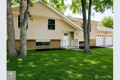 470 E Taunton Avenue E, Berlin Bor, NJ 08091 - Photo 3