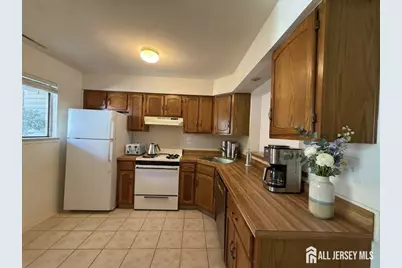 12 Sunflower Court, Edison, NJ 08820 - Photo 5