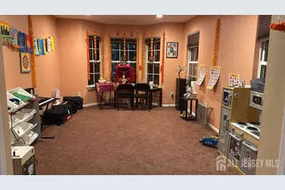72 Heatherwood Drive, North Brunswick Township, NJ 08902 - Photo 9