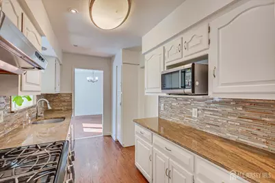 1071 Lorraine Avenue, Union Township, NJ 07083 - Photo 23