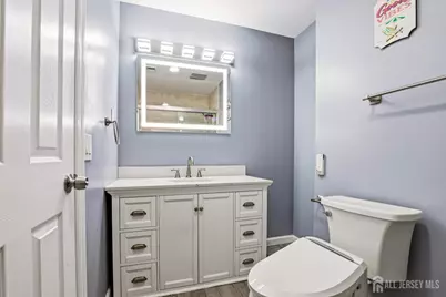 45 N Laurel Avenue N, Iselin, NJ 08830 - Photo 21