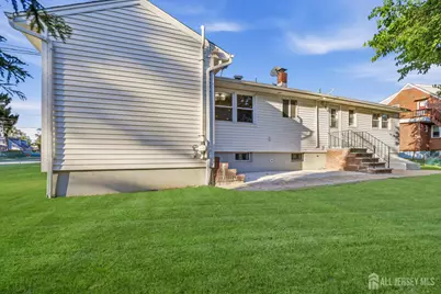 45 N Laurel Avenue N, Iselin, NJ 08830 - Photo 27