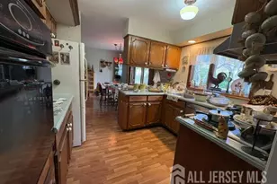 14 Stratford Dr, Old Bridge Township, NJ 08857 - Photo 7