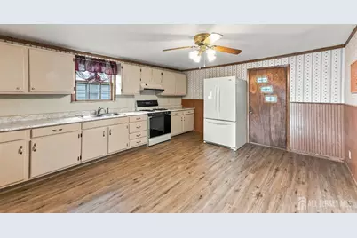 520 Henry Street, South Amboy, NJ 08879 - Photo 11