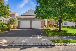 122 Orleans Rd, Monroe Township, NJ 08831 - Photo 1