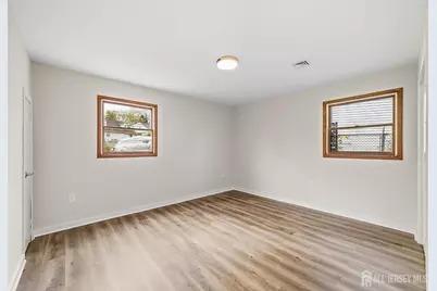 2 Kendall Drive, Sayreville, NJ 08859 - Photo 11