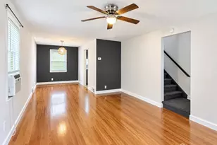 38 MacArthur Dr, Edison, NJ 08837 - Photo 9