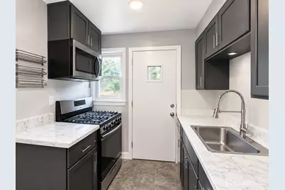 38 Macarthur Drive, Edison, NJ 08837 - Photo 3