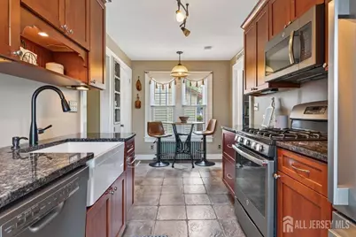 124 W Golf Avenue, South Plainfield, NJ 07080 - Photo 3