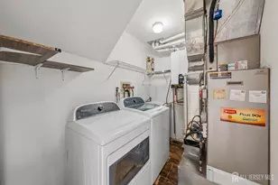 35 E Byrnes Ln E, Sayreville, NJ 08872 - Photo 11