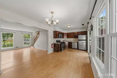 35 E Byrnes Lane E, Sayreville, NJ 08872 - Photo 7