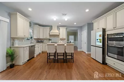 628 New Dover Road, Colonia, NJ 07067 - Photo 7