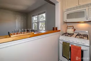 569 Main St, Metuchen, NJ 08840 - Photo 13