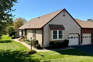 10 Betsy Ross Dr, Monroe Township, NJ 08831 - Photo 1