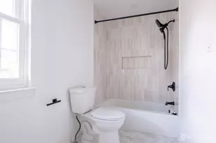 105 Fulton Square, New Brunswick, NJ 08901 - Photo 21