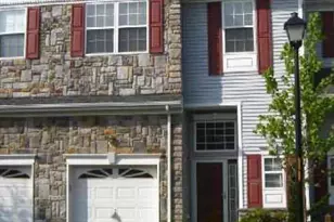 18 Linda Ct, Old Bridge Township, NJ 08879 - Photo 1