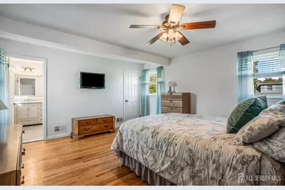 22 Dogwood Drive, Middlesex, NJ 08846 - Photo 15