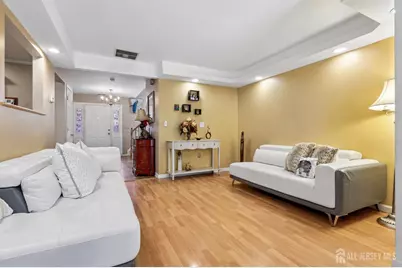 3 Letts Court, Sayreville, NJ 08872 - Photo 3