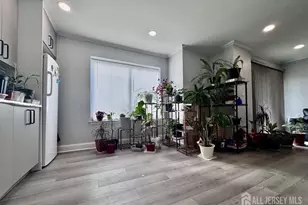 29 Farnham Square, Sayreville, NJ 08859 - Photo 5