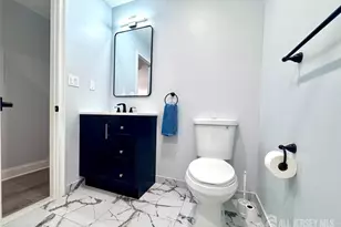 29 Farnham Square, Sayreville, NJ 08859 - Photo 11