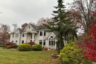 21 Southfield Rd, Edison, NJ 08820 - Photo 1