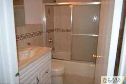 43 Essex Street, Carteret, NJ 07008 - Photo 11