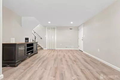 20 Wistar Avenue, Metuchen, NJ 08840 - Photo 35