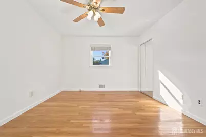 20 Wistar Avenue, Metuchen, NJ 08840 - Photo 23
