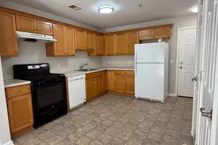113 Liddle Ave, Edison, NJ 08837 - Photo 3