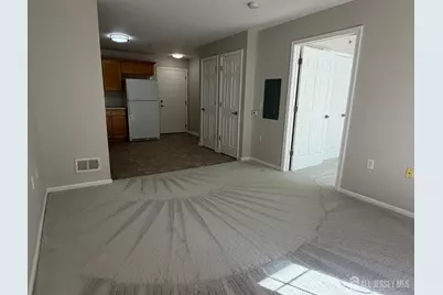 113 Liddle Avenue, Edison, NJ 08837 - Photo 5
