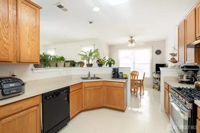 28 Malsbury Street, Robbinsville Township, NJ 08691 - Photo 15