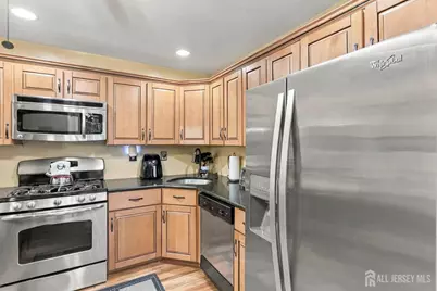 235 Kempsey Drive, North Brunswick Township, NJ 08902 - Photo 9