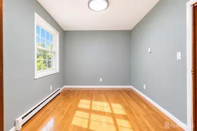 287 E Smith Street, Woodbridge Township, NJ 07095 - Photo 13