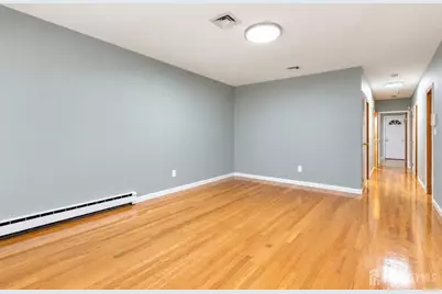 287 E Smith Street, Woodbridge Township, NJ 07095 - Photo 5