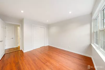 88 Golden Square, Woodbridge Township, NJ 07095 - Photo 11