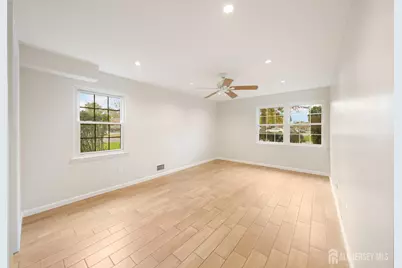 88 Golden Square, Woodbridge Township, NJ 07095 - Photo 15