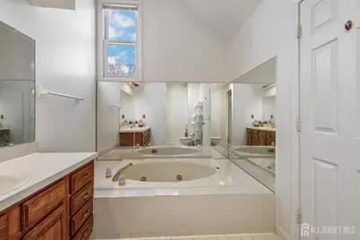 118 Magee Court, East Brunswick Township, NJ 08816 - Photo 9