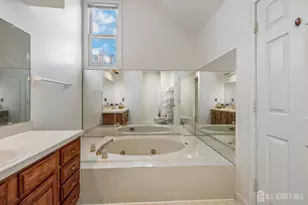 118 Magee Ct, East Brunswick Township, NJ 08816 - Photo 9