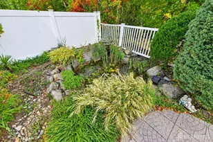 10 Sasha Ct, Old Bridge Township, NJ 07747 - Photo 11