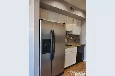147 Overlook Court #1471, Woodbridge Township, NJ 07095 - Photo 3