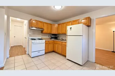 78 College Drive, Edison, NJ 08817 - Photo 3