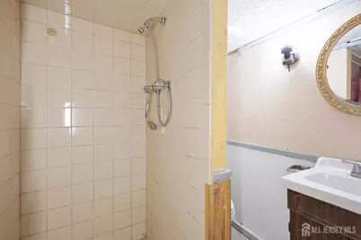 111 Goodrich Street, Iselin, NJ 08830 - Photo 19