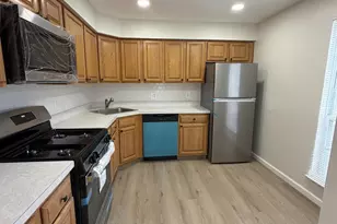 32 Columbus Dr, Franklin Township, NJ 08823 - Photo 7