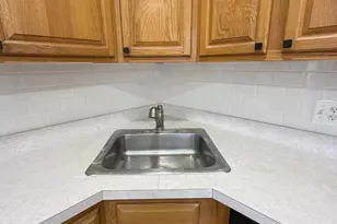 32 Columbus Dr, Franklin Township, NJ 08823 - Photo 11