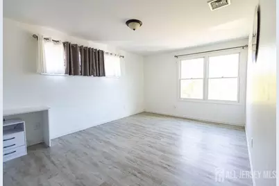 188 Loring Avenue, Edison, NJ 08817 - Photo 15