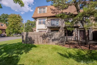 6005 N Oaks Boulevard, North Brunswick Township, NJ 08902 - Photo 11