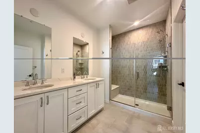 63 Park Avenue, North Brunswick Township, NJ 08902 - Photo 23