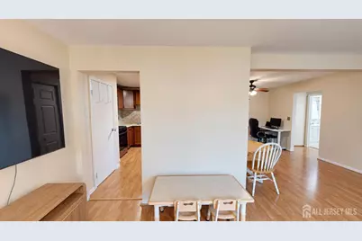 713 Cricket Lane, Woodbridge Township, NJ 07095 - Photo 15