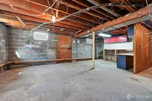 11 Georgetown Rd, Sayreville, NJ 08859 - Photo 31