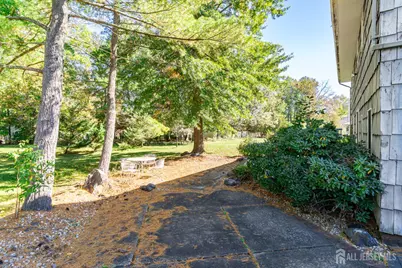 35 Woodmere Road, North Brunswick Township, NJ 08902 - Photo 31